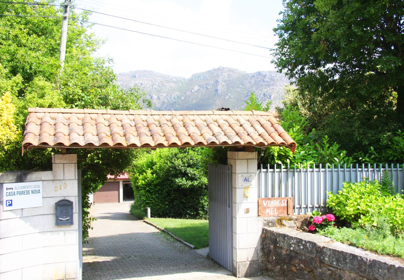 Quarto em Campo do Gerês - Quarto Casa Parede Nova