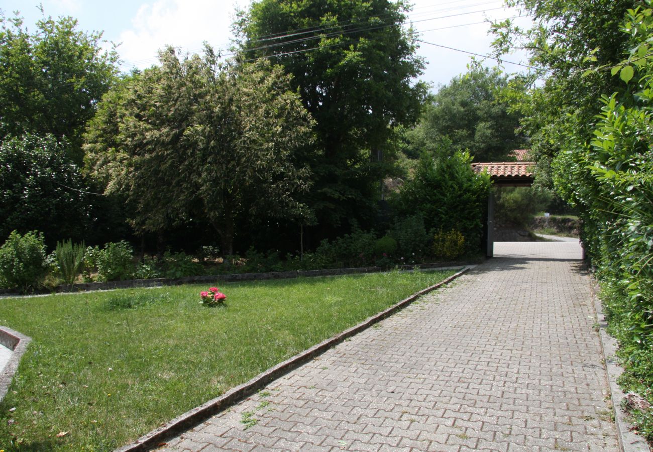 Quarto em Campo do Gerês - Quarto Casa Parede Nova